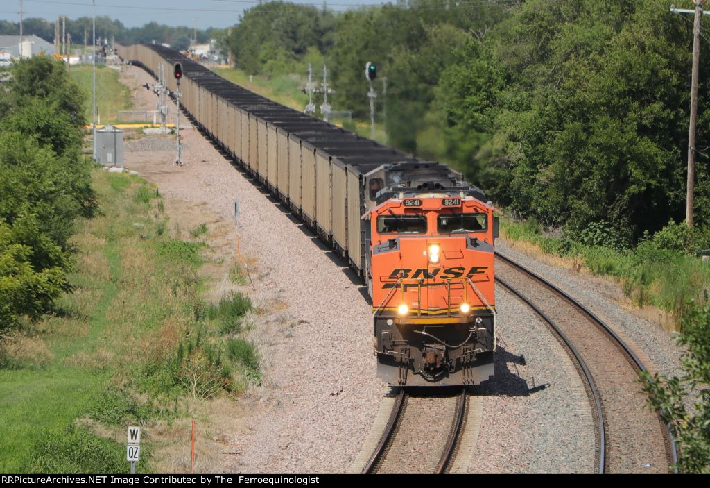 BNSF E Train 9241 West